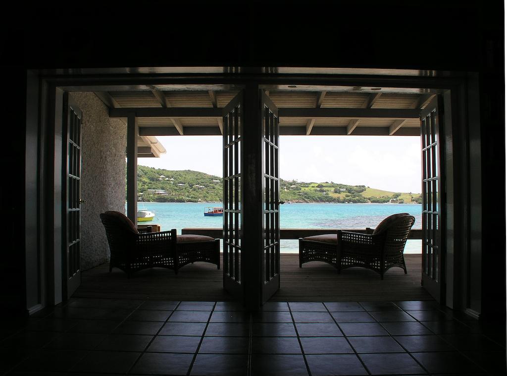 Bequia Beachfront Villa Hotel Friendship Extérieur photo